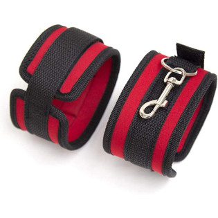 Lit sous le set de menottes|® XLeathers|TV|Lancement