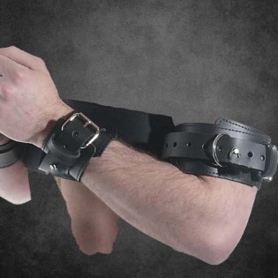 Soutien du poignet à la poitrine|® XLeathers|TV|BDSM Fesseln